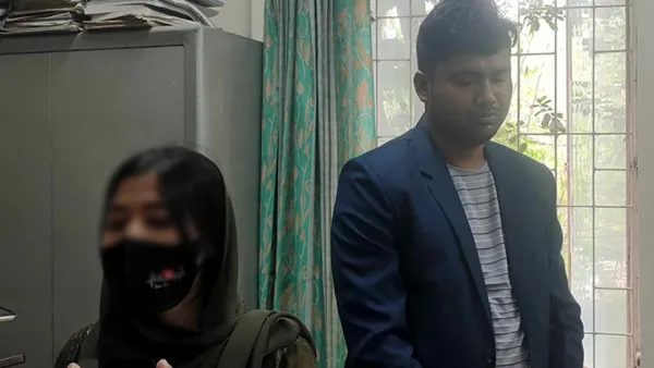 জাবিতে ‘আপত্তিকর অবস্থায়’ বান্ধবীসহ হাতেনাতে ধরা পুলিশ কনস্টেবল