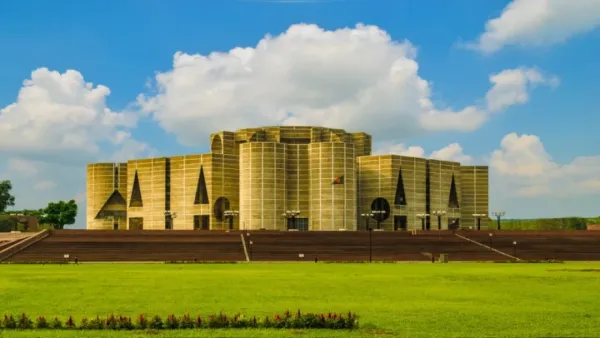 শপথ নিলেন সংরক্ষিত নারী আসনের ৫০ এমপি