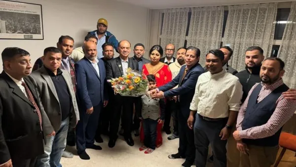 জার্মান আ. লীগের ফুলেল শুভেচ্ছায় সিক্ত ফারুক খান