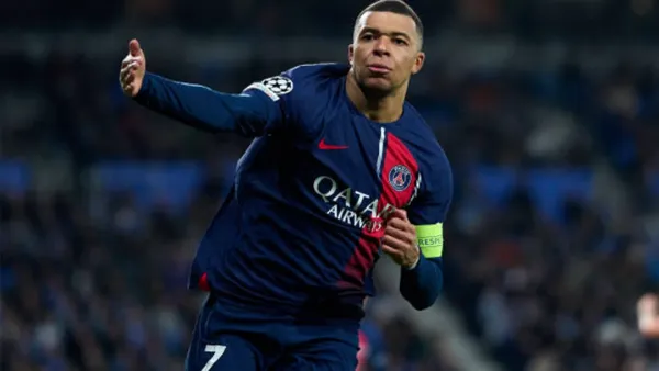 এমবাপ্পের জোড়া গোলে কোয়ার্টার ফাইনালে পিএসজি