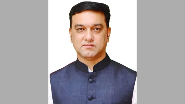 মিথ্যা প্রতিশ্রুতি নয়, উন্নয়নের সঙ্গে থাকুন: মেয়র প্রার্থী টিটু