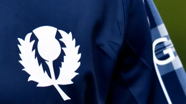 নারী ক্রিকেটারদের নিয়ে অশালীন মন্তব্য, ক্ষমা চাইলেন বোর্ড কর্তা