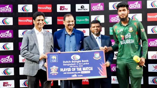 মাঠে রিশাদকে যে পরামর্শ দিয়েছিলেন মুশফিক