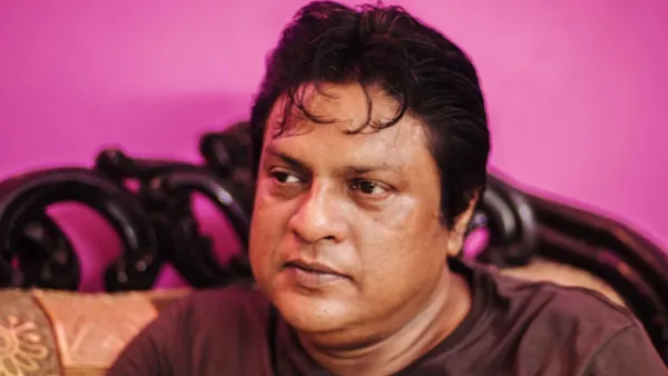 ‘গোপন কথাটি কবরে নিয়েই চিরকালের জন্য চলে গেলেন’