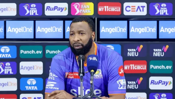 তোপের মুখে পড়া হার্দিকের পাশে পোলার্ড