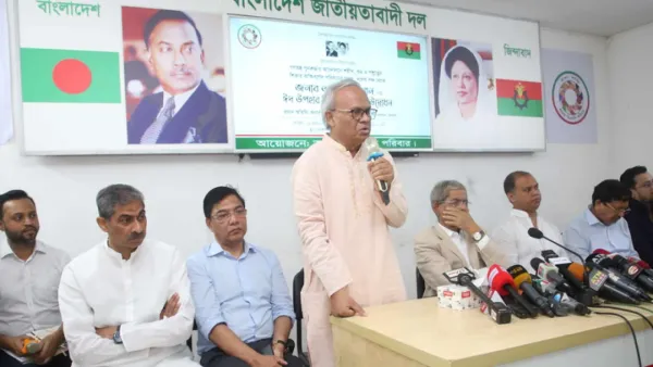 ভারত থেকে উপহার পাওয়া শাড়ি দিয়ে কাঁথা সেলাই করেছেন রিজভীর স্ত্রী