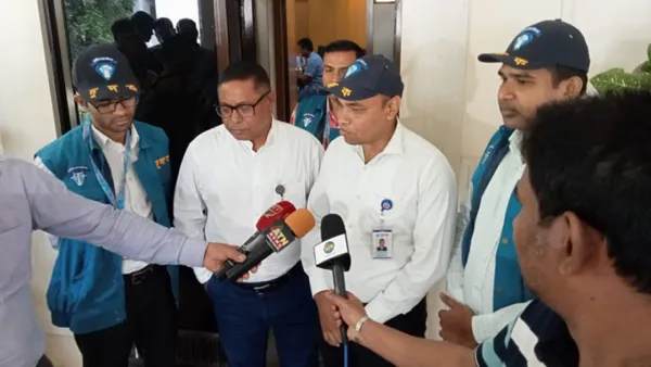 পশ্চিমাঞ্চল রেলওয়ের সদর দপ্তরে দুদকের অভিযান