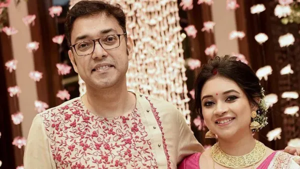 আমি কার স্ত্রী সেটা বিচার্য বিষয় নয়: প্রস্মিতা