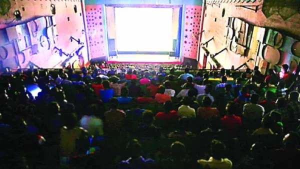 ‘প্রেক্ষাগৃহে দেখব ছবি এই হোক অঙ্গীকার’