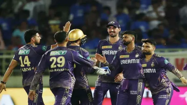 দিল্লিকে বিধ্বস্ত করে কলকাতার হ্যাটট্রিক জয়