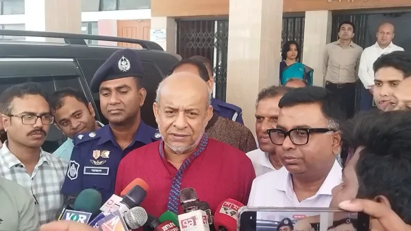 ট্রেনের টিকিট নিয়ে যাত্রীদের অভিযোগ নেই: রেলমন্ত্রী