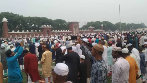 গোর-এ-শহীদ ময়দানে ঈদের জামাত অনুষ্ঠিত