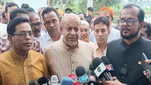 এবার ট্রেনের টিকিট কালোবাজারি হয়নি: রেলমন্ত্রী