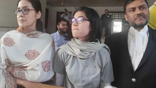 বড় মেয়েকে নিয়ে ‘গোপনে’ বাংলাদেশ ছেড়েছেন সেই জাপানি মা