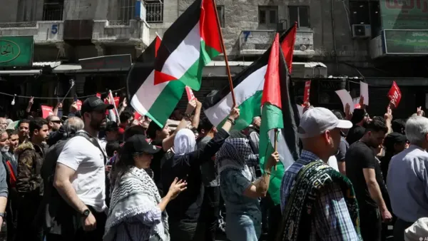 ইসরায়েলকে সহায়তা করায় জর্ডানে বিক্ষোভ