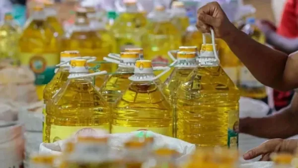 বোতলজাত সয়াবিন তেলের দাম বাড়াল সরকার