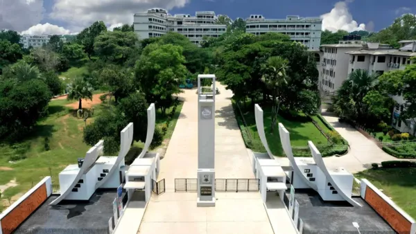 তাপপ্রবাহ: অনলাইনে ক্লাস নেবে কুবি