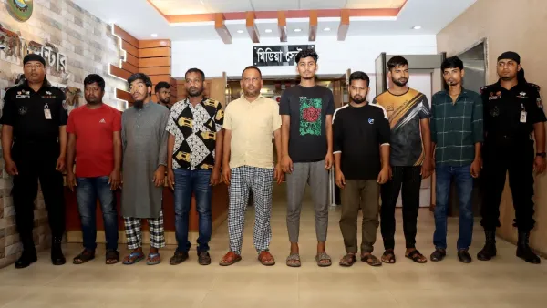 উপবৃত্তির নামে প্রতারণা, ক্রেডিট-ডেবিট কার্ডে অর্থ লুট