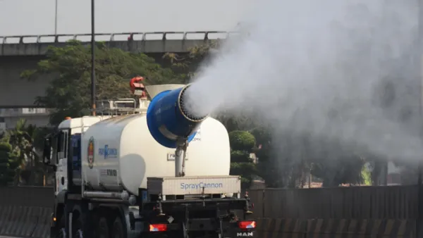 ‘কৃত্রিম বৃষ্টির’ পরামর্শ দিলেন চিফ হিট অফিসার