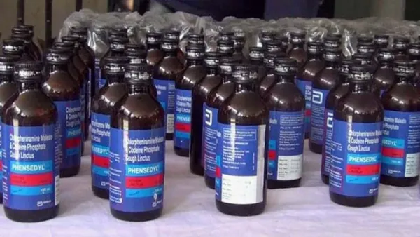 রংপুর থেকে কমদামে ফেনসিডিল কিনে গাজীপুরে করতেন বিক্রি