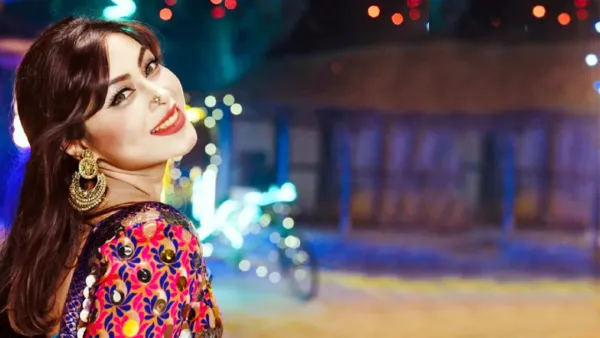 সুখবর দিলেন মিষ্টি জান্নাত