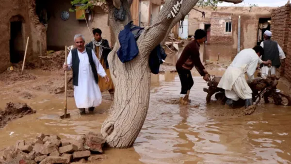 আফগানিস্তানে ভারী বৃষ্টিতে বন্যা, নিহত ৬০