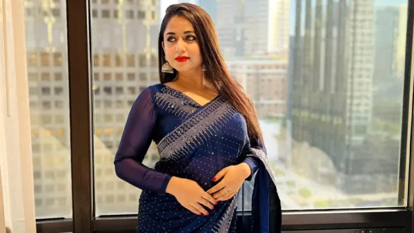 মা হওয়ার কথা জানালেন ফারিয়া শাহরিন