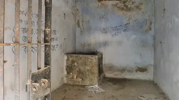 মৃত্যুদণ্ডাদেশ চূড়ান্তের আগে কনডেমড সেলে রাখা অবৈধ