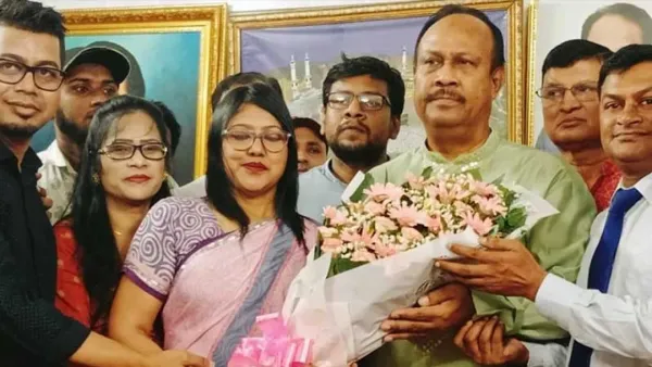 জাপায় যোগ দিলেন ছাত্রদলের সাবেক নেত্রী রুনা