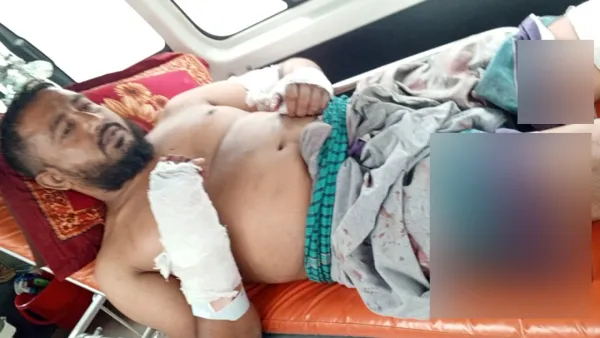 যুবলীগ নেতাকে কুপিয়ে জখম