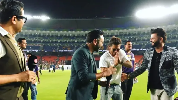 কলকাতা ফাইনালে ওঠার পর মাঠে নেমে কেন ক্ষমা চাইলেন শাহরুখ