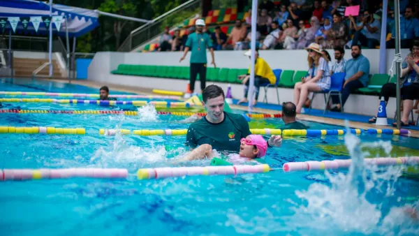 আইএসডির বার্ষিক সুইমিং গালা অনুষ্ঠিত
