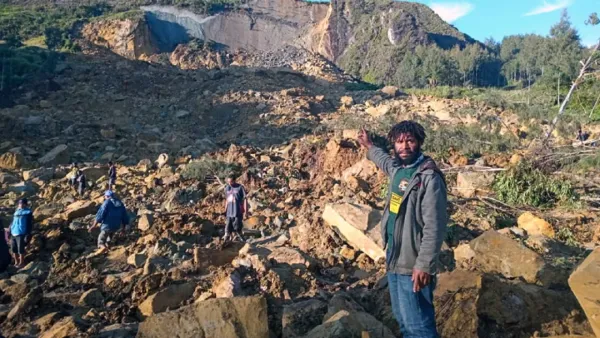 পাপুয়া নিউ গিনিতে ভূমিধস, শতাধিক নিহতের আশঙ্কা