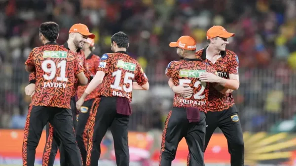 আইপিএল: রাজস্থানকে হারিয়ে ফাইনালে হায়দারাবাদ