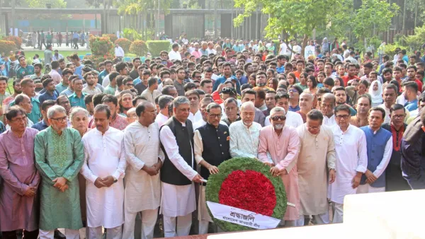 কবি কাজী নজরুল ইসলামের সমাধিতে আওয়ামী লীগের শ্রদ্ধা