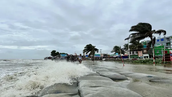 রেমাল: কুয়াকাটার সব আবাসিক হোটেল আশ্রয়কেন্দ্র ঘোষণা