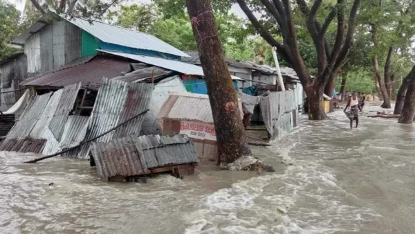 ঘূর্ণিঝড় রিমালের আঘাতে সাতক্ষীরায় ১৪৬৮ বাড়ি বিধ্বস্ত