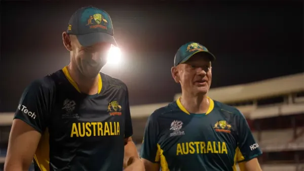 একাদশে ছিলেন কোচ-নির্বাচক, তবুও অস্ট্রেলিয়ার জয়