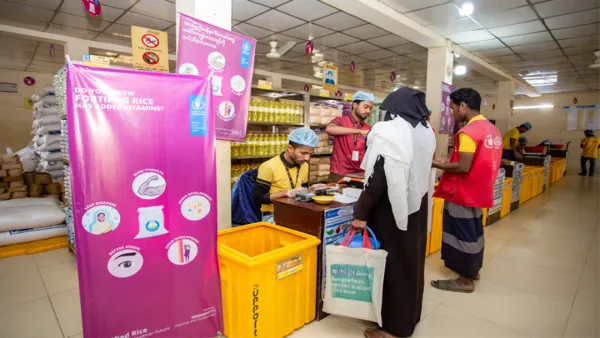 রোহিঙ্গাদের জন্য আবারও রেশন বাড়াচ্ছে ডব্লিউএফপি