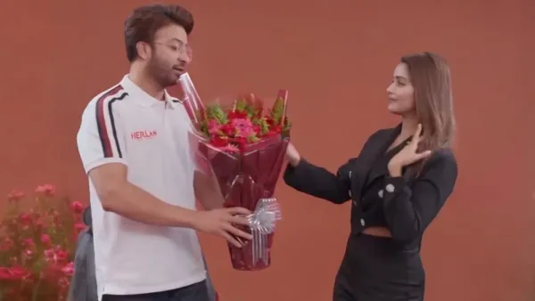 তিশাকে বরণ করলেন শাকিব খান