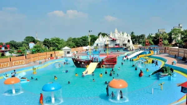 বাড়ছে পার্কে ঘোরাঘুরির খরচ