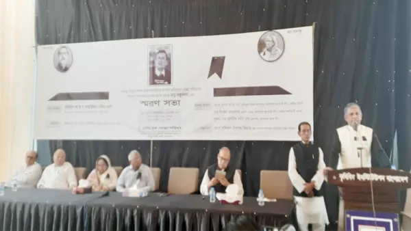 ‘শেখ হাসিনার কাছে প্রতিরোধ যোদ্ধাদের অবস্থান অনেক উপরে’