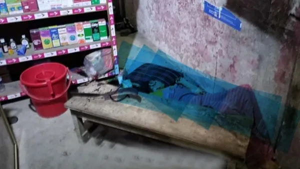 ফার্মেসিতে স্ত্রীর গলাকাটা মরদেহ ফেলে পালাল স্বামী