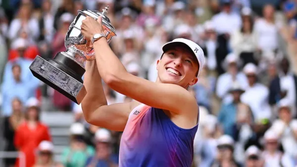 ফরাসি ওপেনে হ্যাটট্রিক চ্যাম্পিয়ন শিয়াওতেক