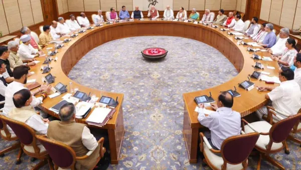 কাকে কোন মন্ত্রণালয় দিলেন নরেন্দ্র মোদি