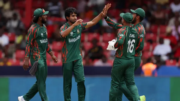 তানজিম সাকিবের তোপে কাঁপছে নেপাল