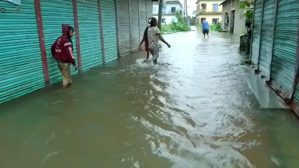 সিলেট-সুনামগঞ্জে বন্যায় পানিবন্দি ৬০ লাখ মানুষ