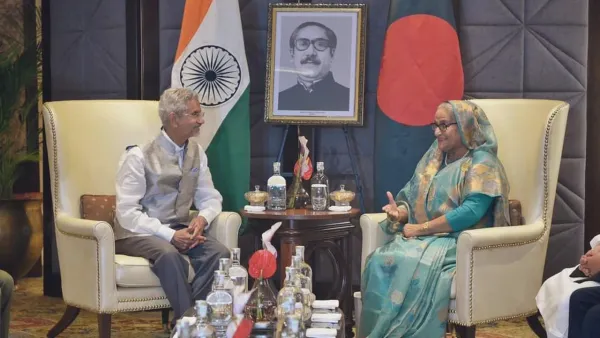 ভারতের পররাষ্ট্রমন্ত্রীর সঙ্গে শেখ হাসিনার বৈঠক