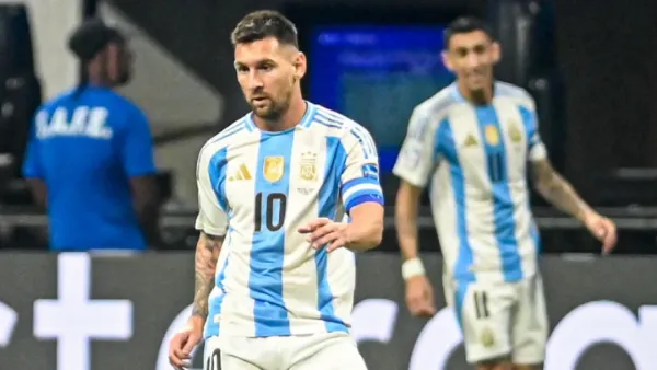 বুধবার সকালে চিলির বিপক্ষে মাঠে নামছেন মেসিরা