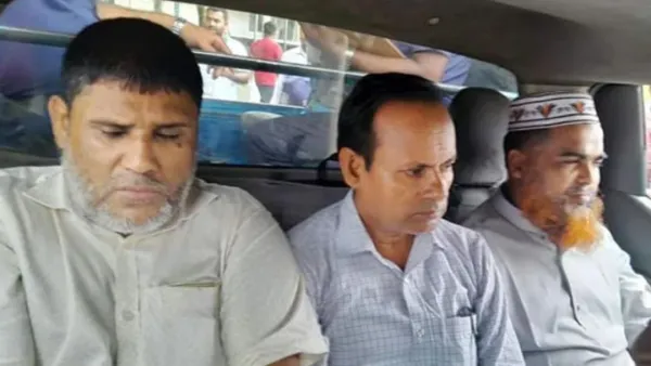 ঘুষ নেওয়ার অভিযোগে ৩ নির্বাচন কর্মকর্তা আটক
